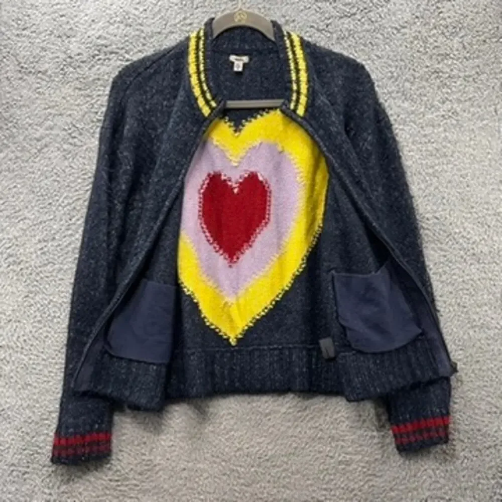 Urban Outfitters Ecoté Small Full Zip Bomber Sweater Large Heart‎ Design on Back